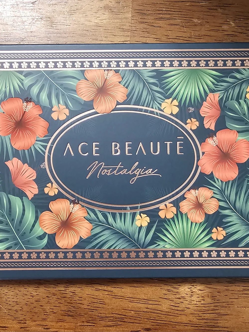 Ace Beaute Nostalgia Eye Shadow Palette